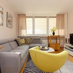 Unique Bright In By Renters * Warsaw