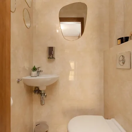 Unique Bright In By Renters Appartement