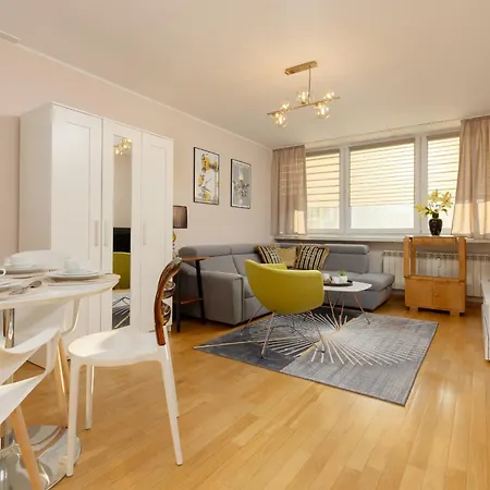 Apartament Unique Bright In By Renters