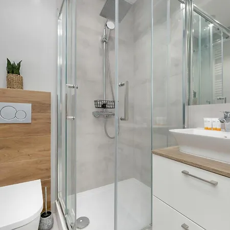 Apartament Unique Bright In By Renters